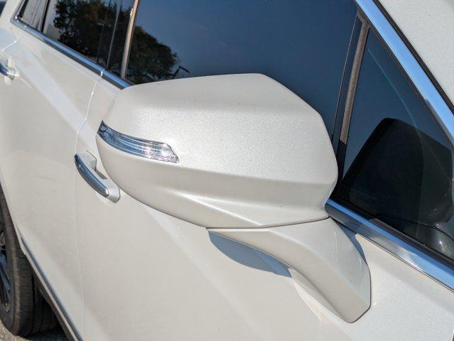 used 2024 Cadillac XT5 car, priced at $35,421