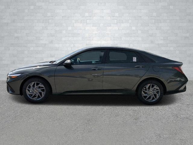 new 2025 Hyundai Elantra car, priced at $22,311