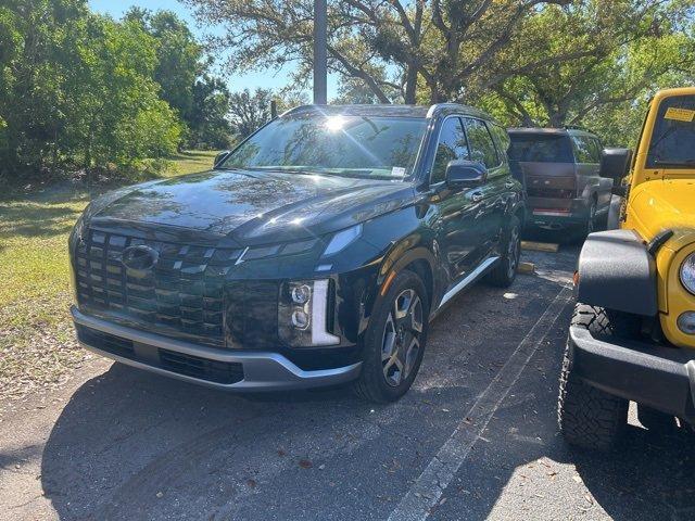 used 2025 Hyundai Palisade car, priced at $43,881