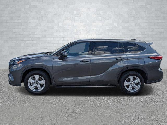 used 2022 Toyota Highlander car, priced at $28,303