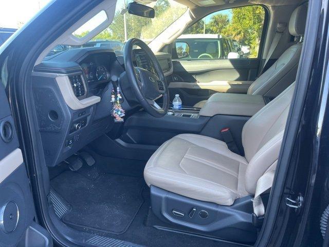 used 2024 Ford Expedition car, priced at $46,281