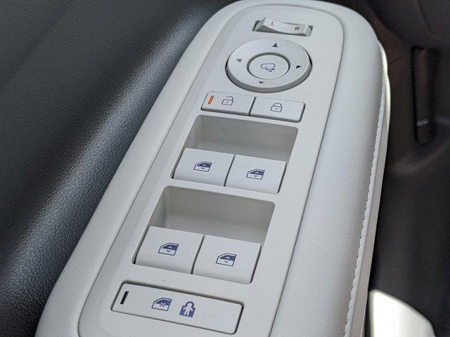 new 2025 Hyundai SANTA FE HEV car, priced at $45,861