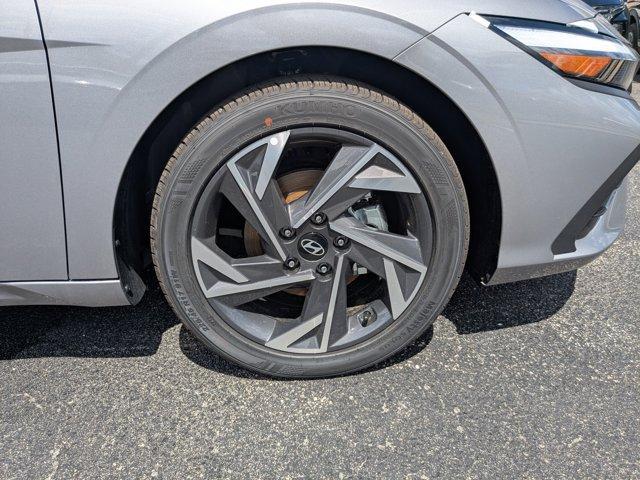 new 2025 Hyundai Elantra car, priced at $23,222