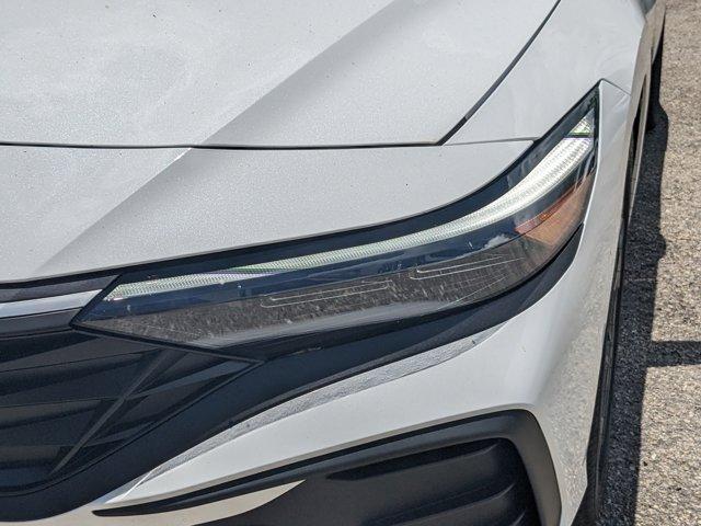 new 2025 Hyundai ELANTRA HEV car, priced at $25,925