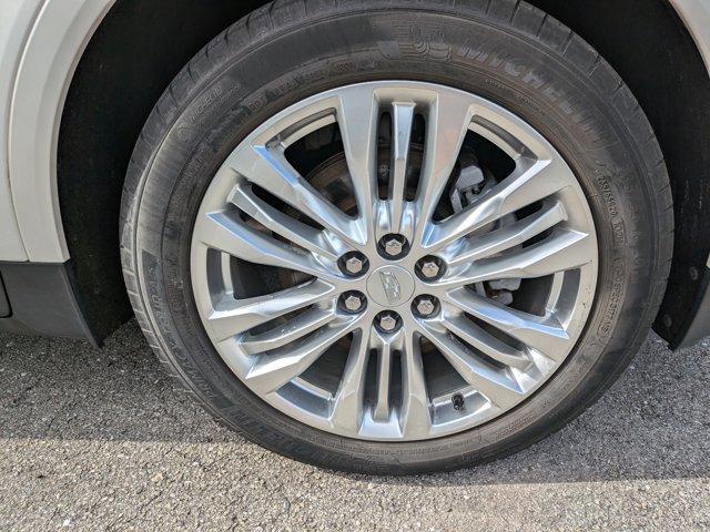 used 2017 Cadillac XT5 car, priced at $19,371