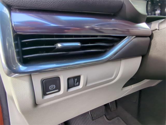 used 2019 Cadillac XT4 car, priced at $18,795