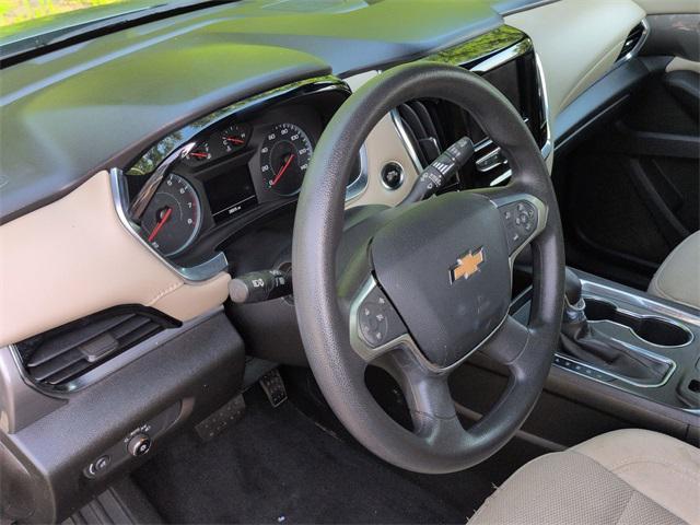 used 2023 Chevrolet Traverse car, priced at $27,695