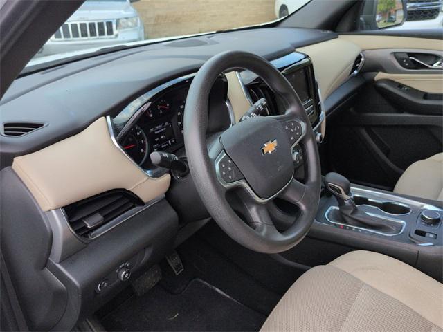 used 2023 Chevrolet Traverse car, priced at $28,695