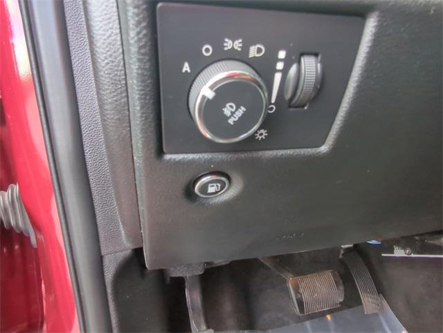 used 2015 Jeep Grand Cherokee car, priced at $12,995