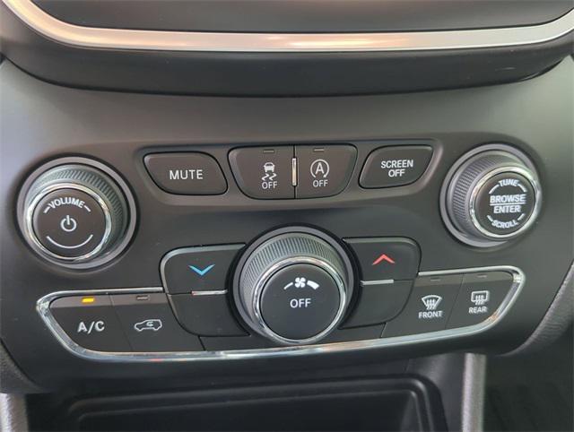 used 2021 Jeep Cherokee car, priced at $23,395