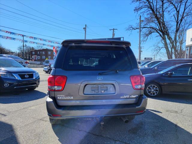 used 2006 Toyota Sequoia car, priced at $11,999