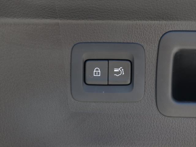 used 2024 Mazda CX-50 car, priced at $36,900
