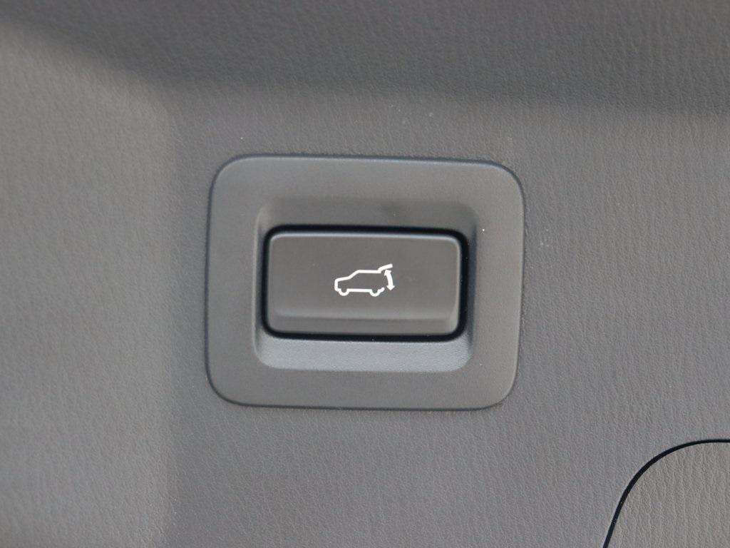 used 2023 Mazda CX-9 car, priced at $25,991