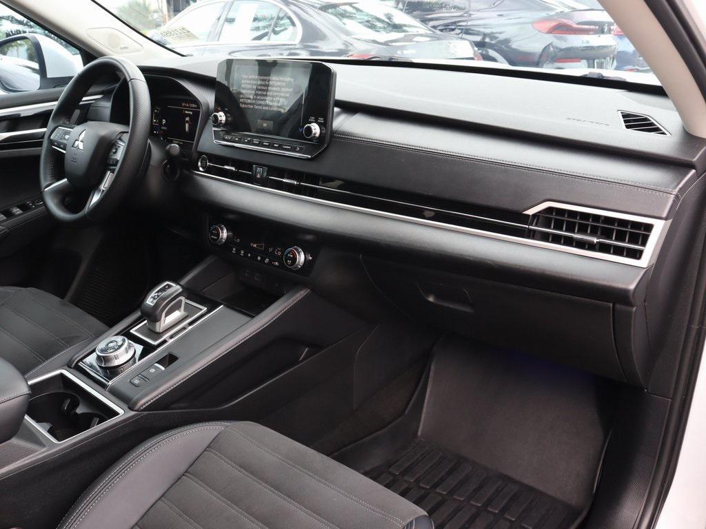 used 2024 Mitsubishi Outlander car, priced at $20,499
