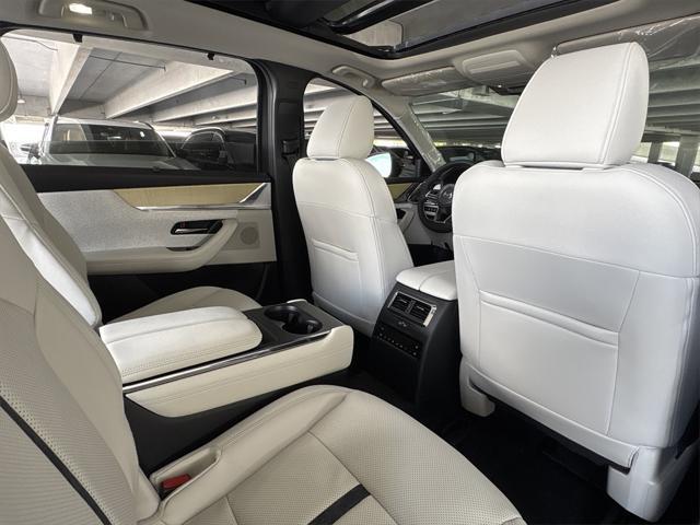 new 2025 Mazda CX-90 car, priced at $54,906