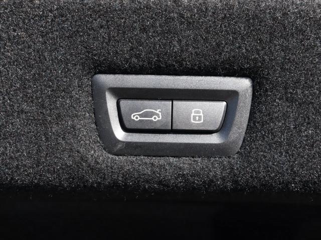 used 2023 BMW 760 car, priced at $77,890