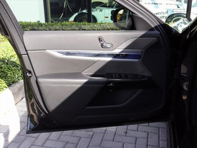 used 2023 BMW 760 car, priced at $77,890