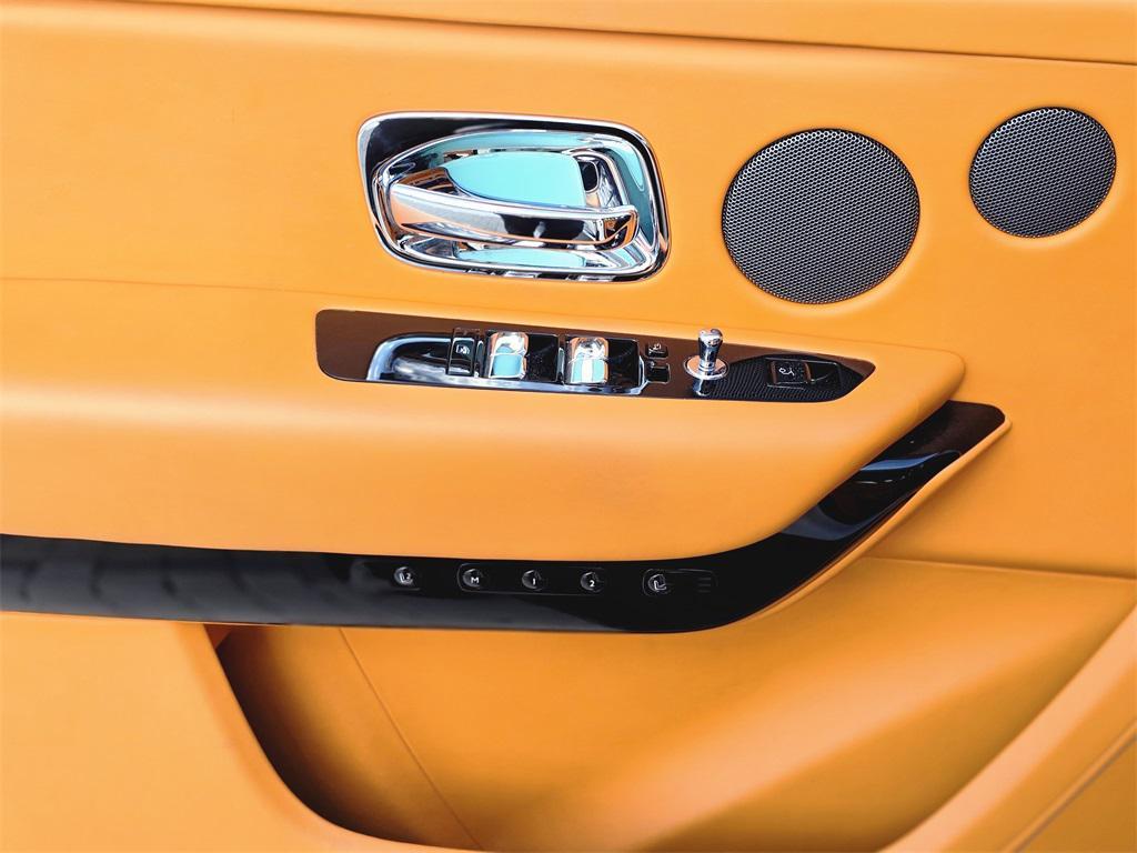 used 2022 Rolls-Royce Cullinan car, priced at $309,990