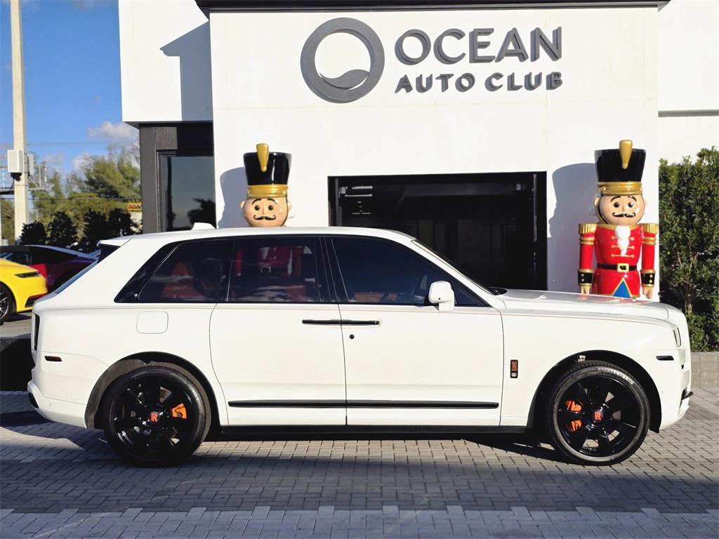 used 2022 Rolls-Royce Cullinan car, priced at $309,990