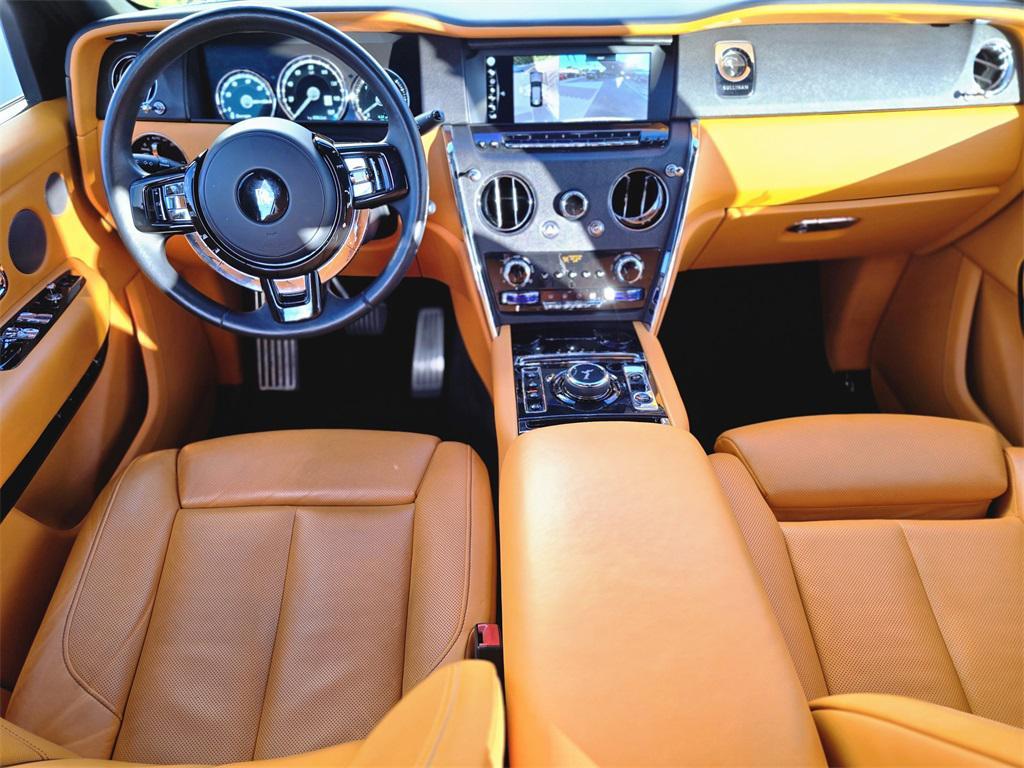 used 2022 Rolls-Royce Cullinan car, priced at $309,990