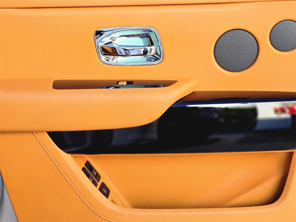 used 2022 Rolls-Royce Cullinan car, priced at $309,990