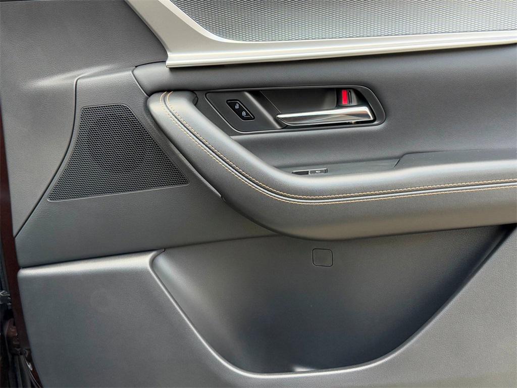 new 2025 Mazda CX-90 car, priced at $51,205