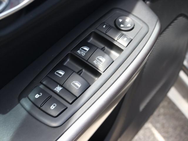 used 2019 Jeep Cherokee car, priced at $12,998