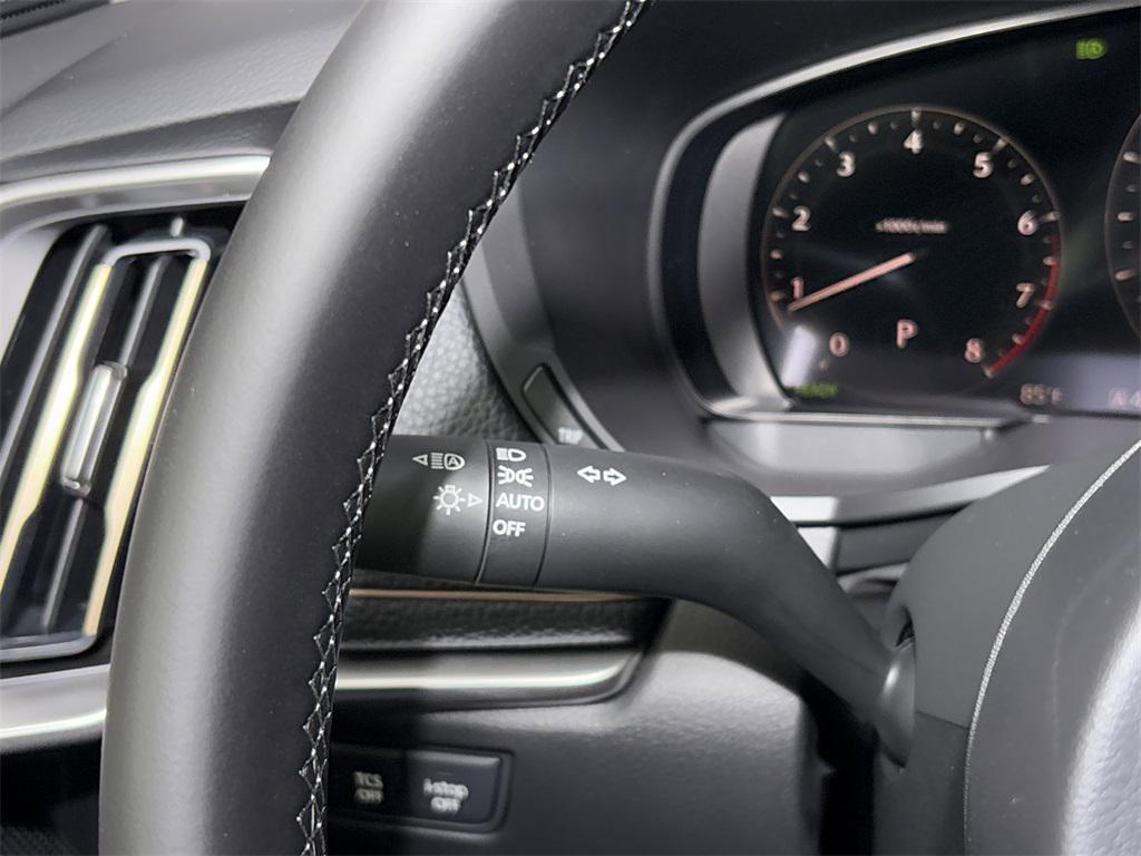 new 2025 Mazda CX-70 car, priced at $44,283