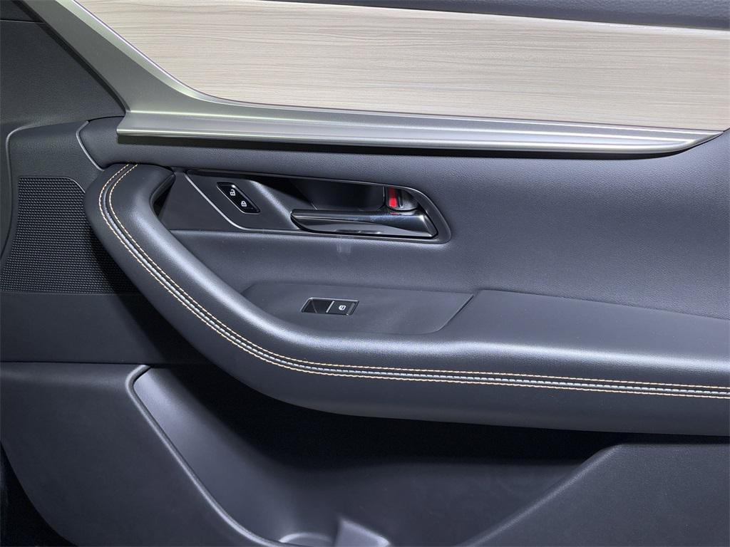 new 2025 Mazda CX-70 car, priced at $44,283