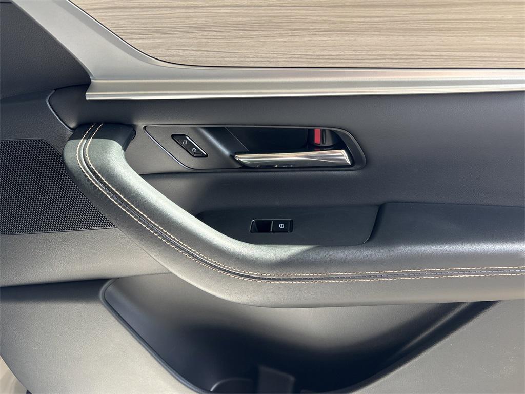 new 2025 Mazda CX-90 PHEV car, priced at $54,053