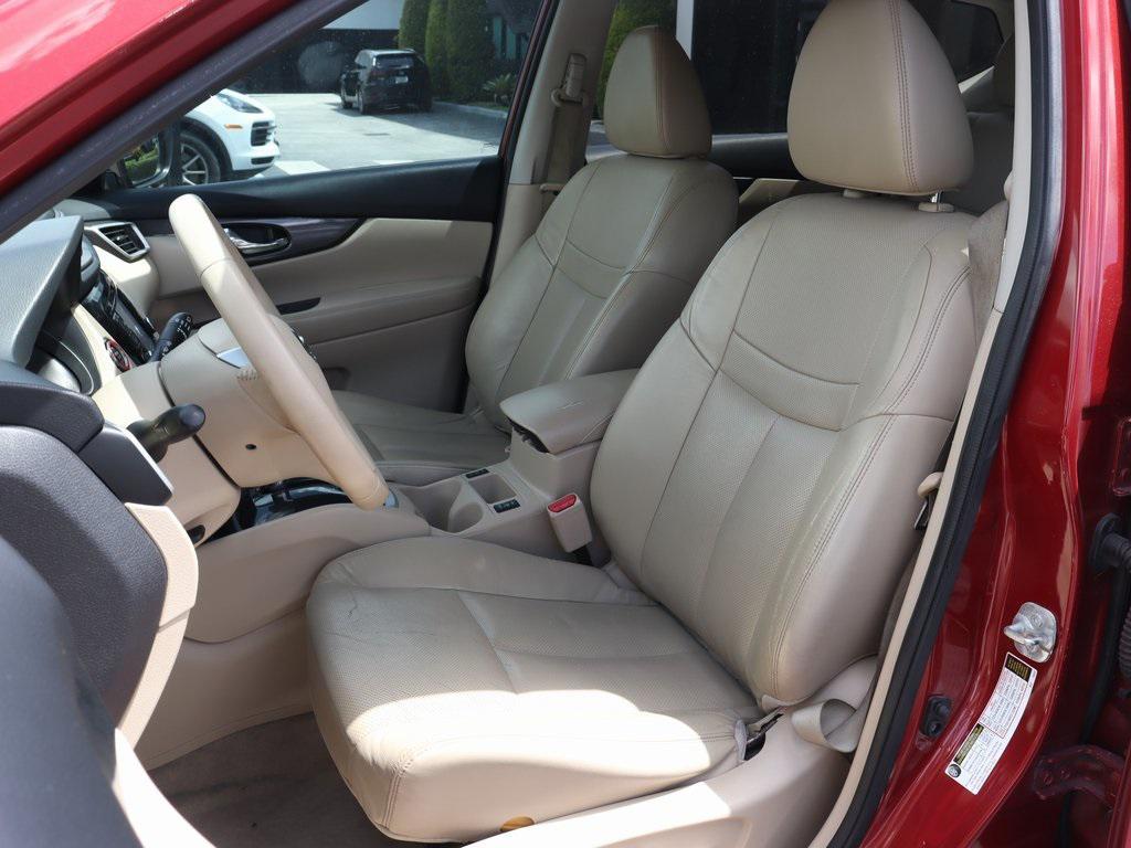 used 2015 Nissan Rogue car, priced at $7,888