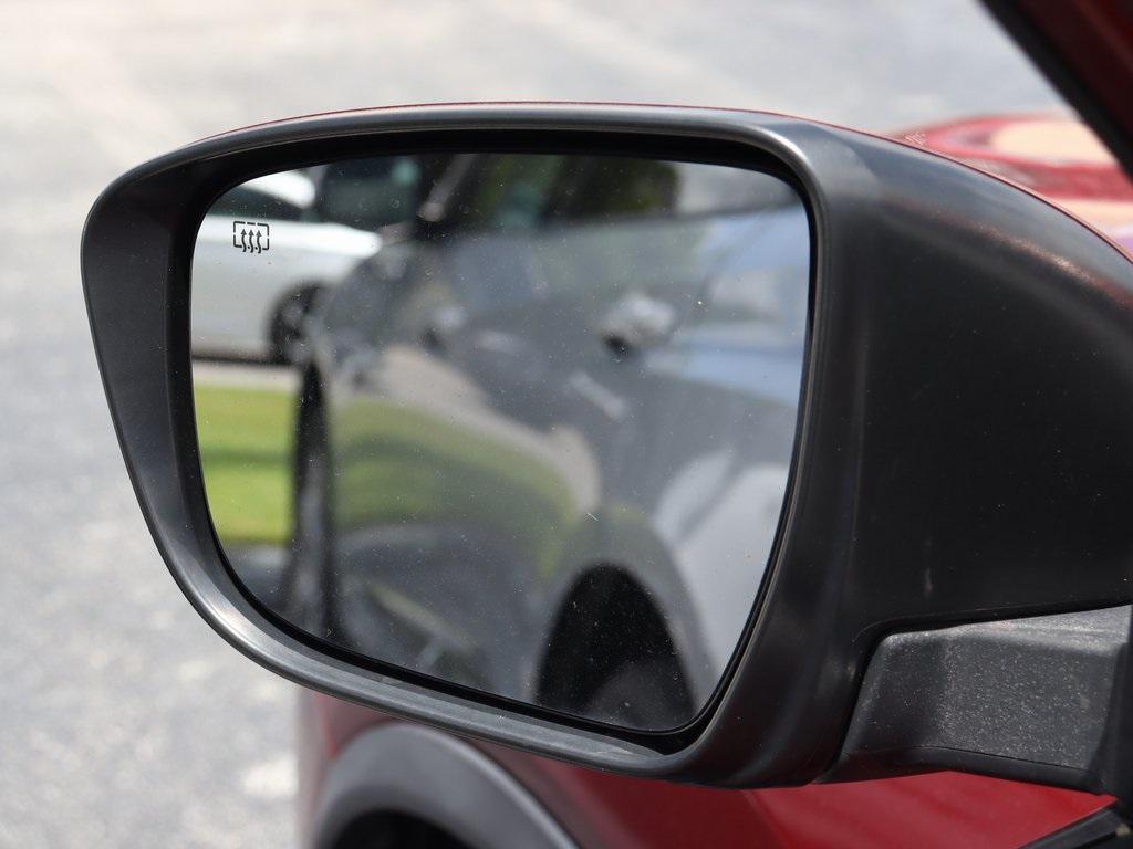 used 2015 Nissan Rogue car, priced at $7,888