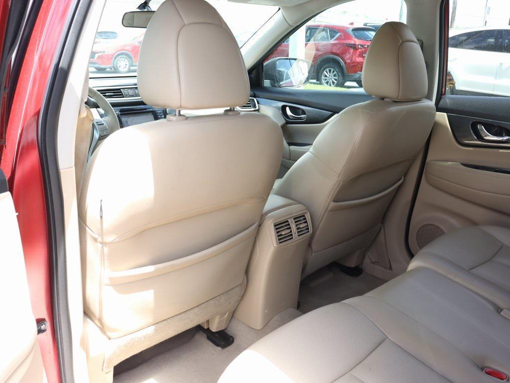 used 2015 Nissan Rogue car, priced at $7,888