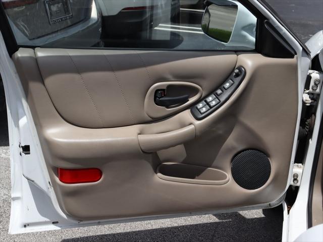 used 1997 Pontiac Grand Prix car, priced at $3,998