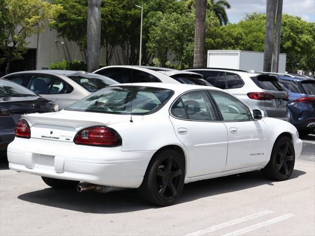 used 1997 Pontiac Grand Prix car, priced at $3,998