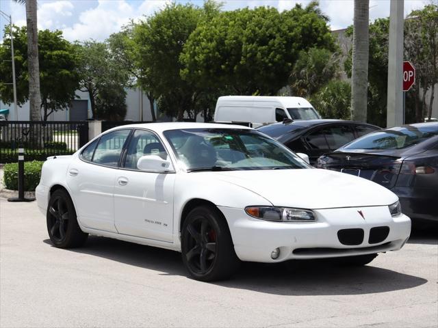 used 1997 Pontiac Grand Prix car, priced at $3,998