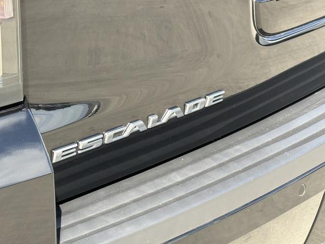 used 2017 Cadillac Escalade ESV car, priced at $30,000