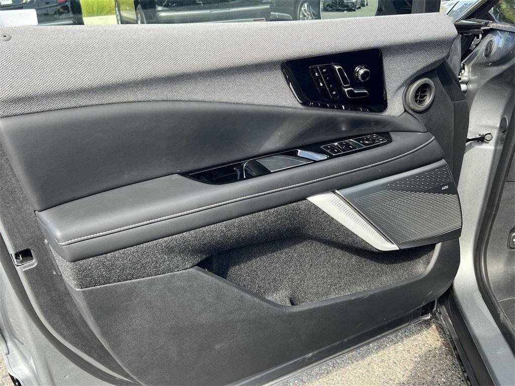 new 2025 Cadillac OPTIQ car, priced at $55,615