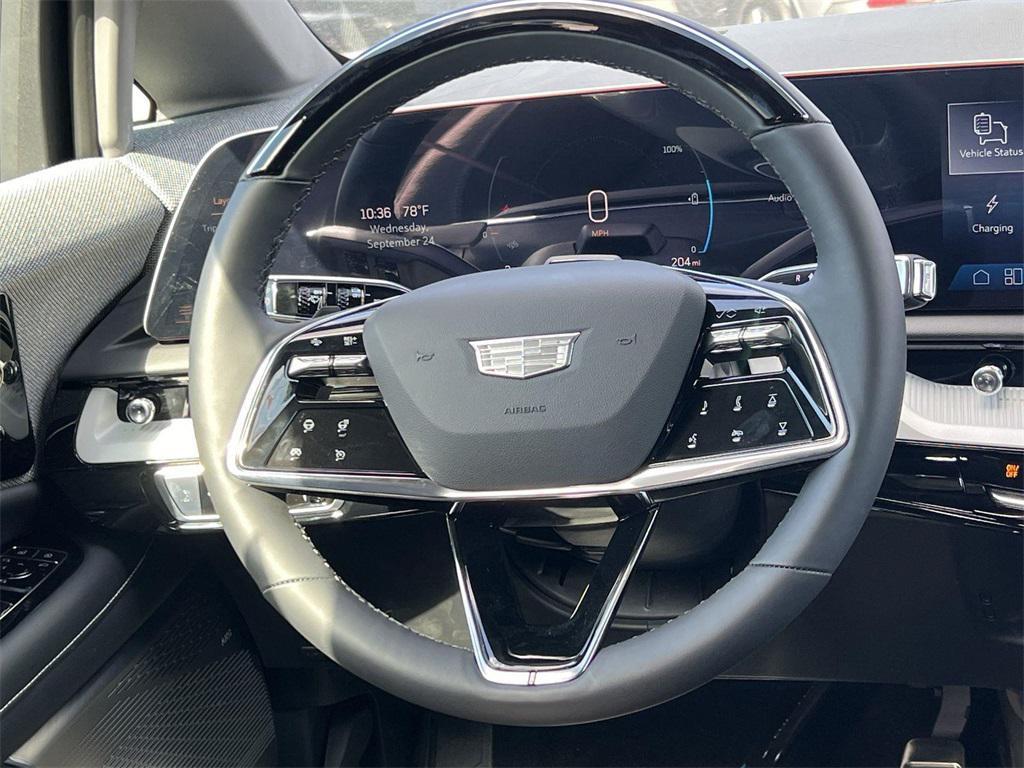 new 2025 Cadillac OPTIQ car, priced at $55,615