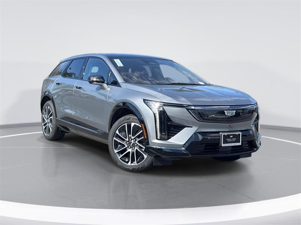 new 2025 Cadillac OPTIQ car, priced at $55,615
