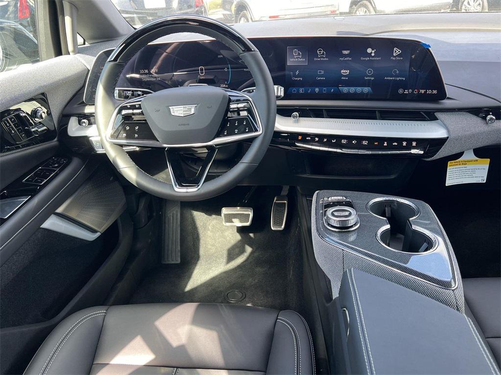 new 2025 Cadillac OPTIQ car, priced at $55,615