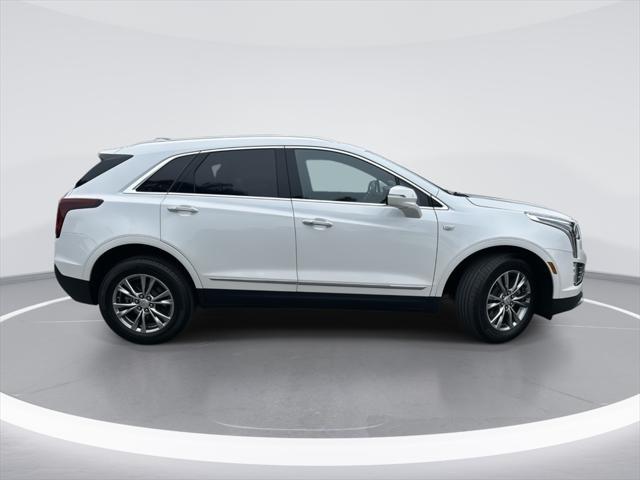 used 2022 Cadillac XT5 car, priced at $33,979
