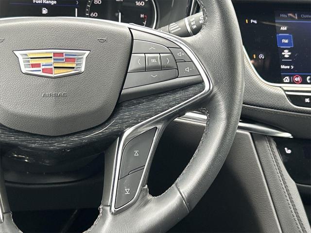 used 2022 Cadillac XT5 car, priced at $33,979