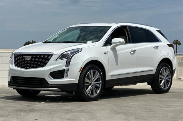 new 2024 Cadillac XT5 car, priced at $47,033