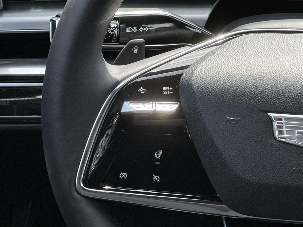 new 2025 Cadillac LYRIQ car, priced at $61,090