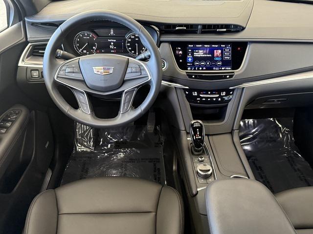 used 2024 Cadillac XT5 car, priced at $42,000