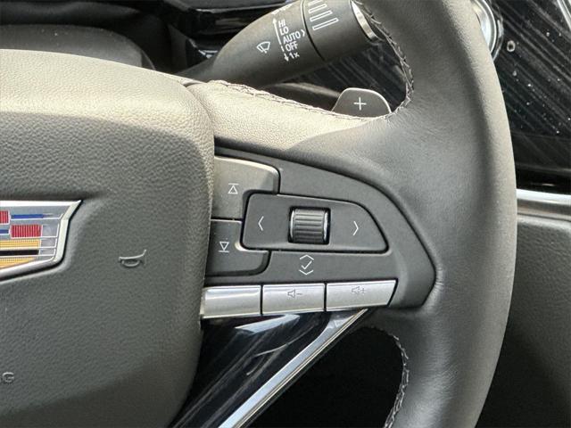 new 2025 Cadillac XT6 car, priced at $56,215