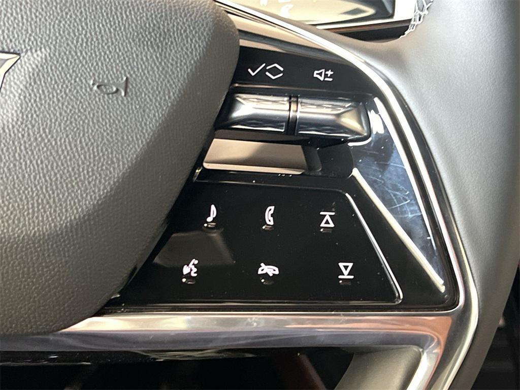 new 2026 Cadillac VISTIQ car, priced at $81,115