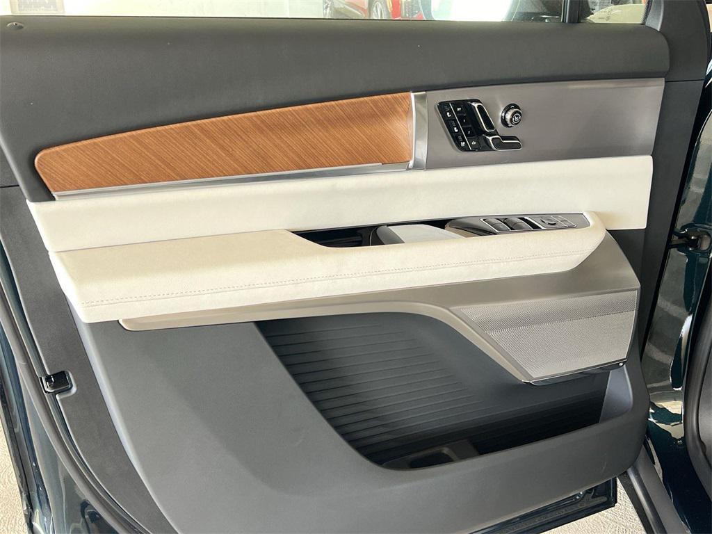 new 2026 Cadillac VISTIQ car, priced at $81,115
