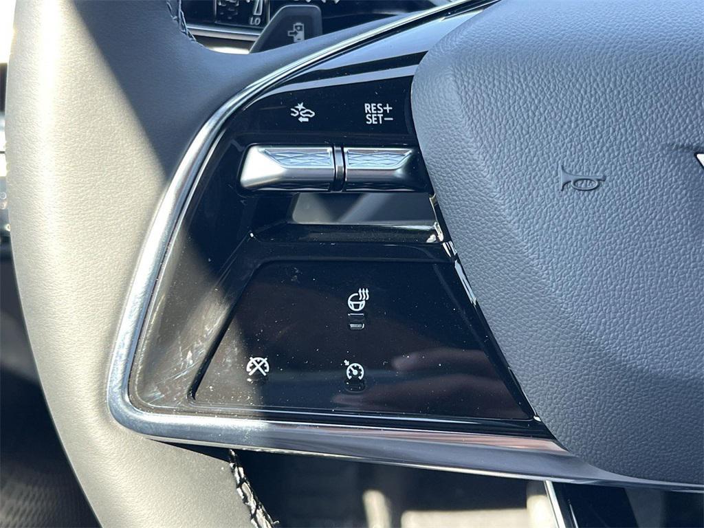 new 2025 Cadillac LYRIQ car, priced at $60,090